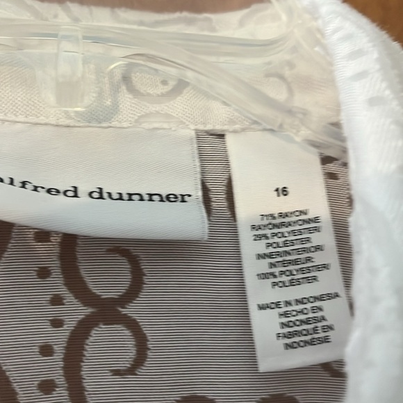 Alfred Dunner button down white top size 16 - Picture 3 of 3